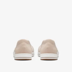 Clarks Breeze Roam Light Sand Store