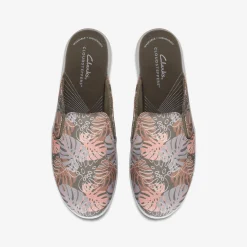 Clarks Breeze Shore Olive Interest Hot