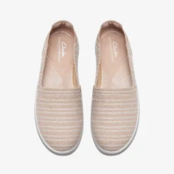 Clarks Breeze Step II Sand Store