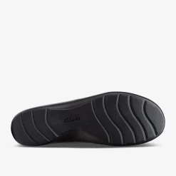 Clarks Cora Poppy Black Tumbled Fashion