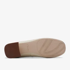 Clarks Daiss 30 Shine Ivory Patent Flash Sale