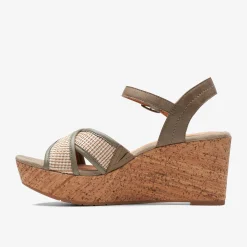 Clarks Elleri Plum Olive Leather Outlet