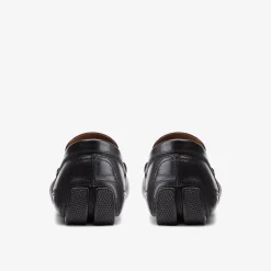 Clarks Markman Plain Black Leather Fashion