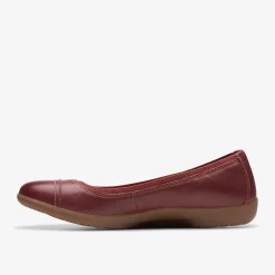 Clarks Meadow Opal Chestnut Leather Best