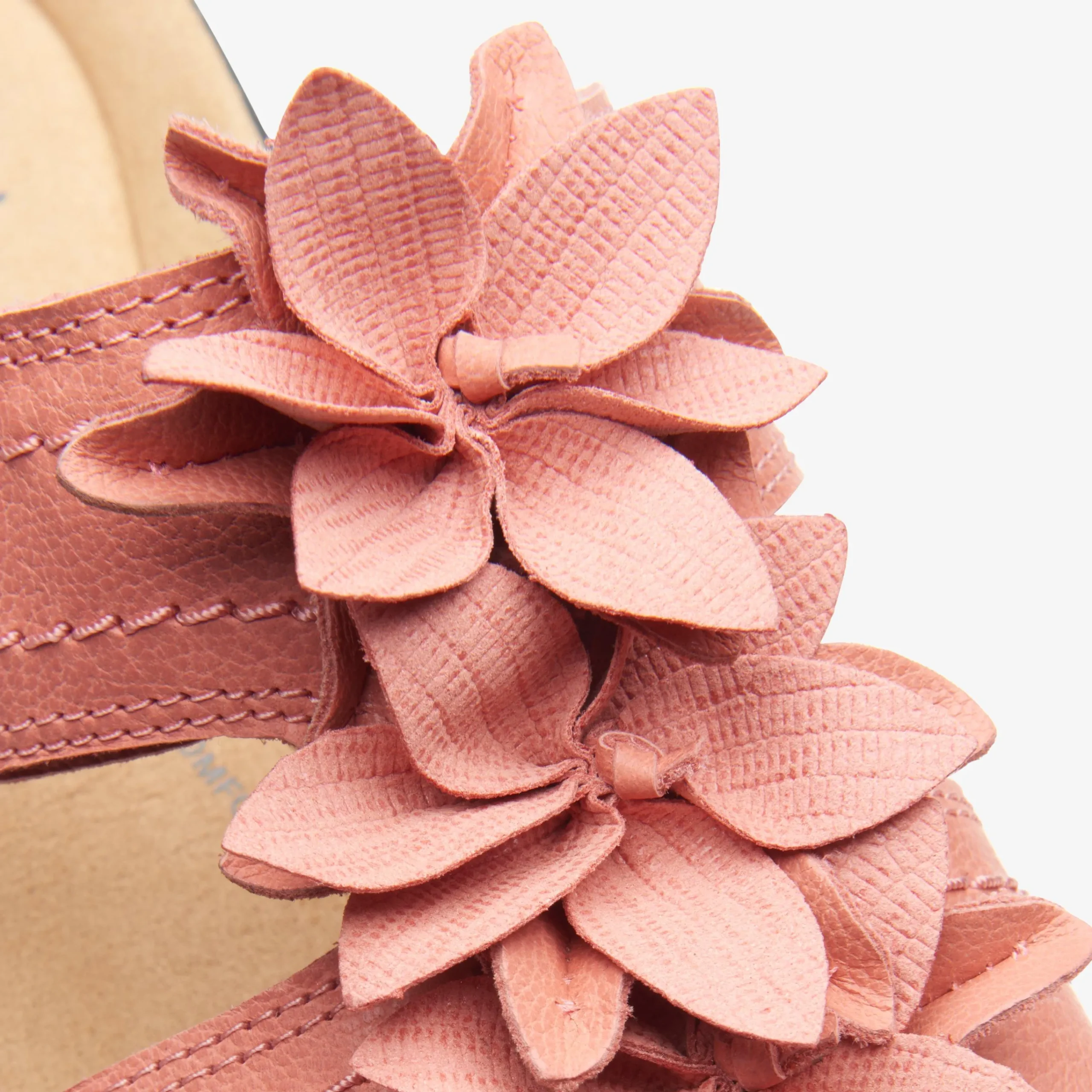 Clarks Merliah Raelyn Coral Leather Hot