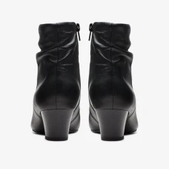 Clarks Teresa Skip Black Leather Store