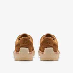 Clarks 8th St Sandford Golden Sand Suede Hot