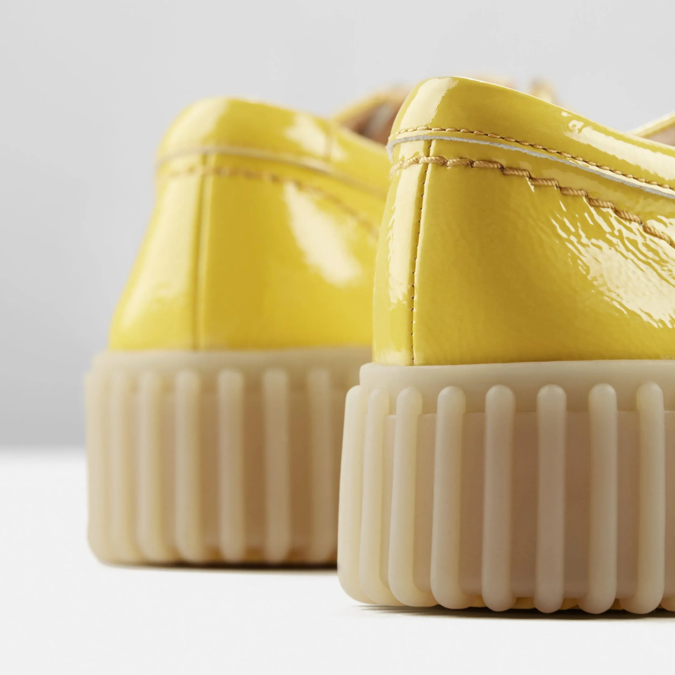 Clarks Torhill Bee Yellow Patent New