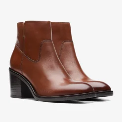 Clarks Valvestino Lo Dark Tan Leather Hot