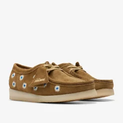 Clarks Wallabee Dark Olive Embroidery Best Sale