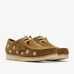 Clarks Wallabee Dark Olive Embroidery Fashion