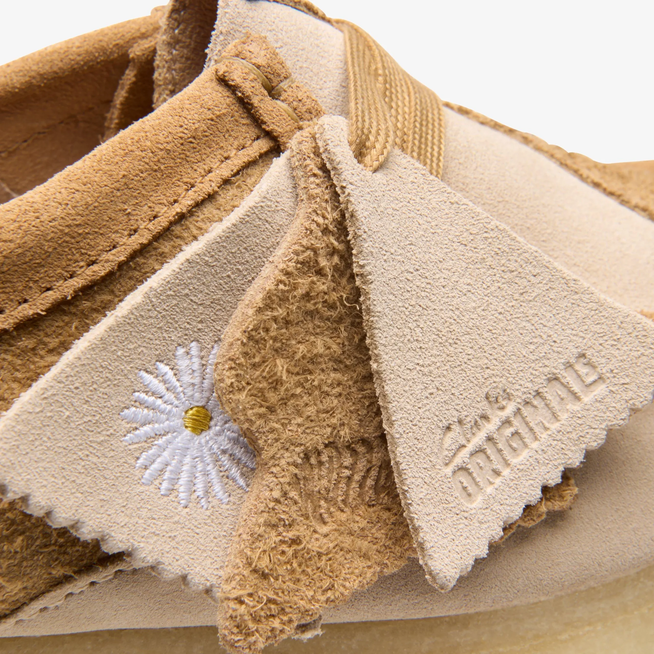 Clarks Wallabee Mid Tan Combination Clearance