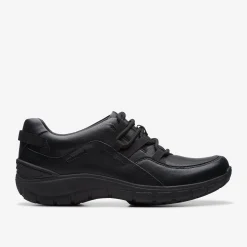 Clarks Wave Range Black Leather Clearance