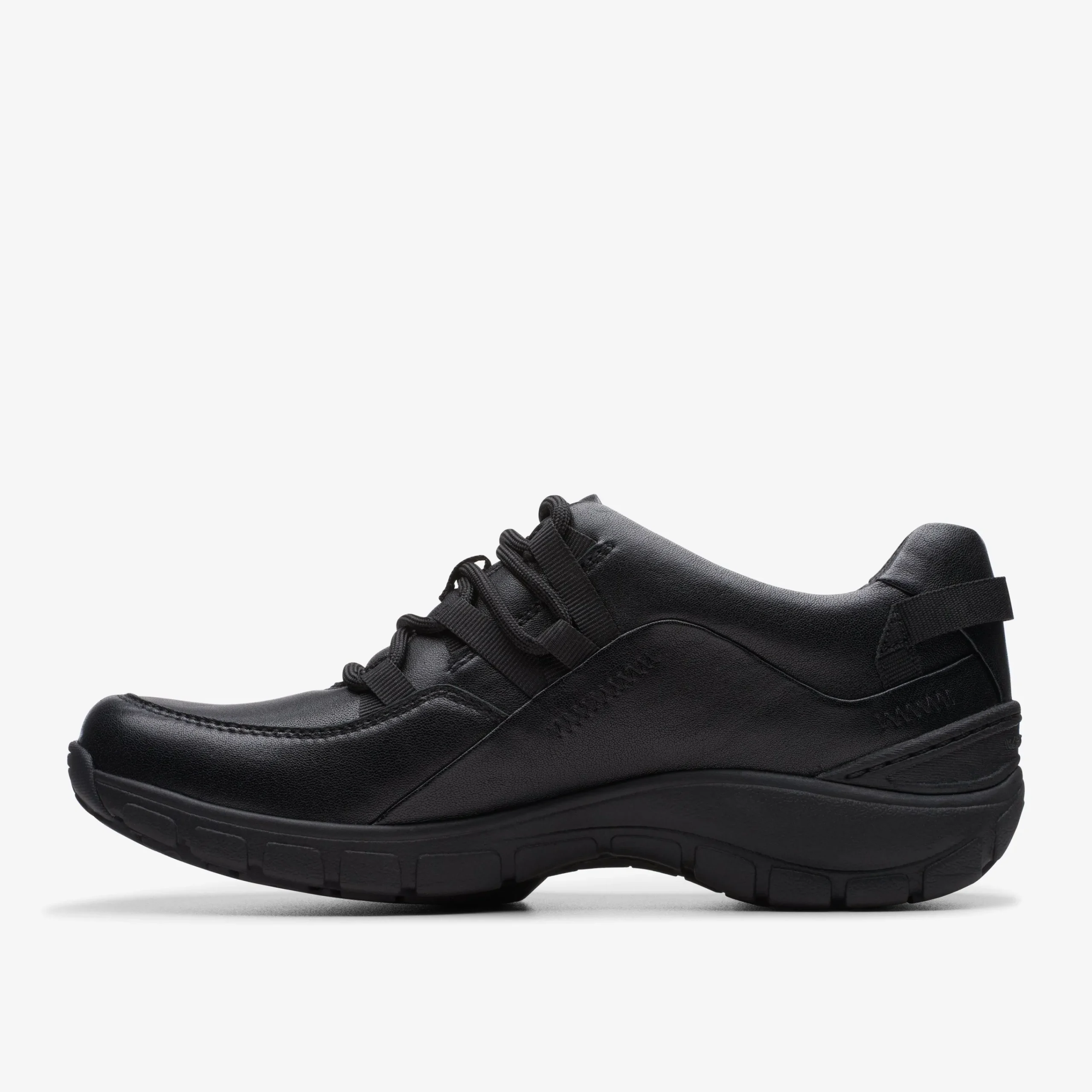 Clarks Wave Range Black Leather Clearance