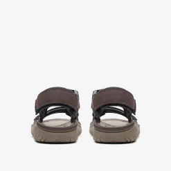 Clarks Wesley Bay Brown Clearance