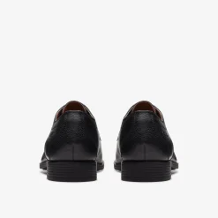 Clarks Whiddon Apron Black Tumbled Fashion