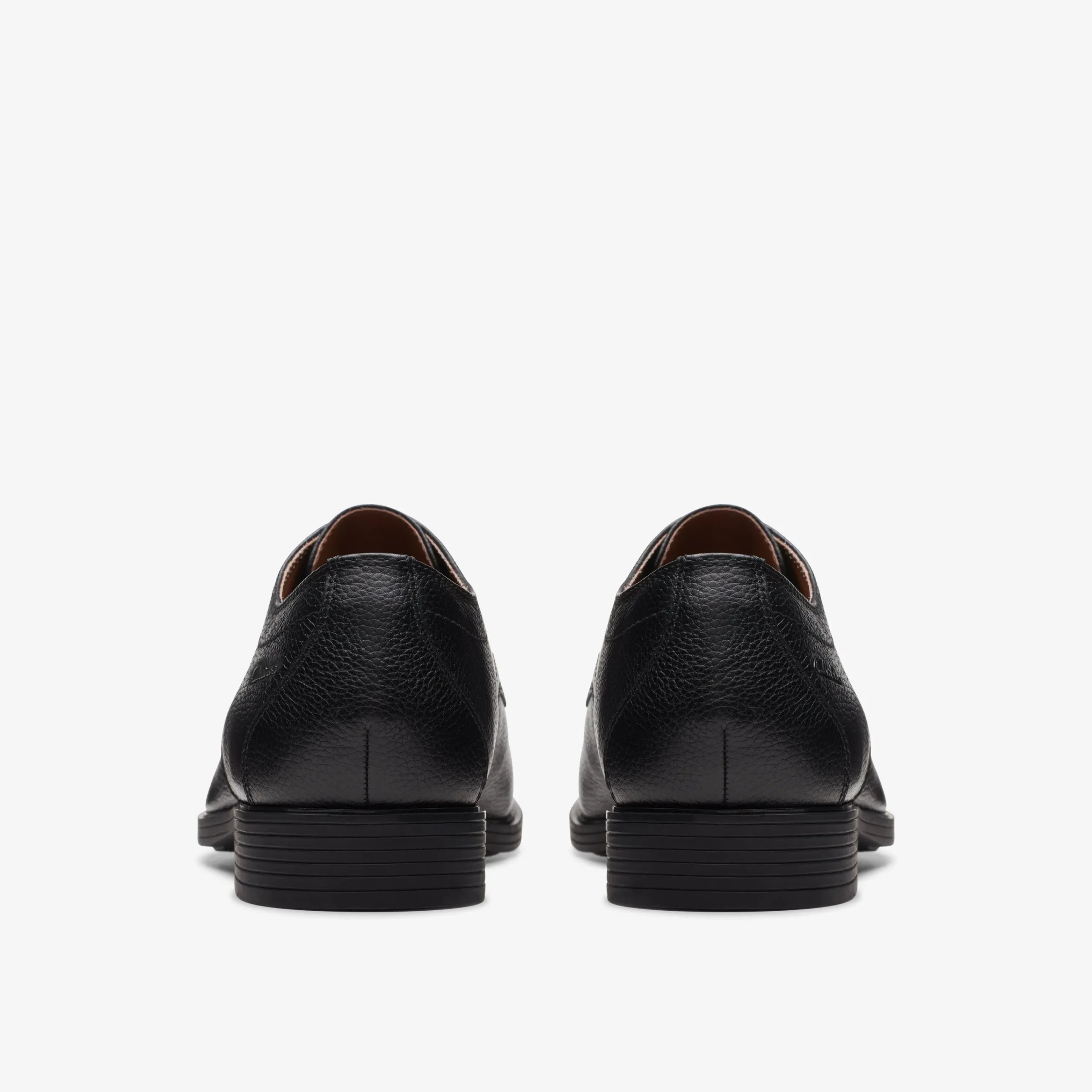 Clarks Whiddon Apron Black Tumbled Fashion
