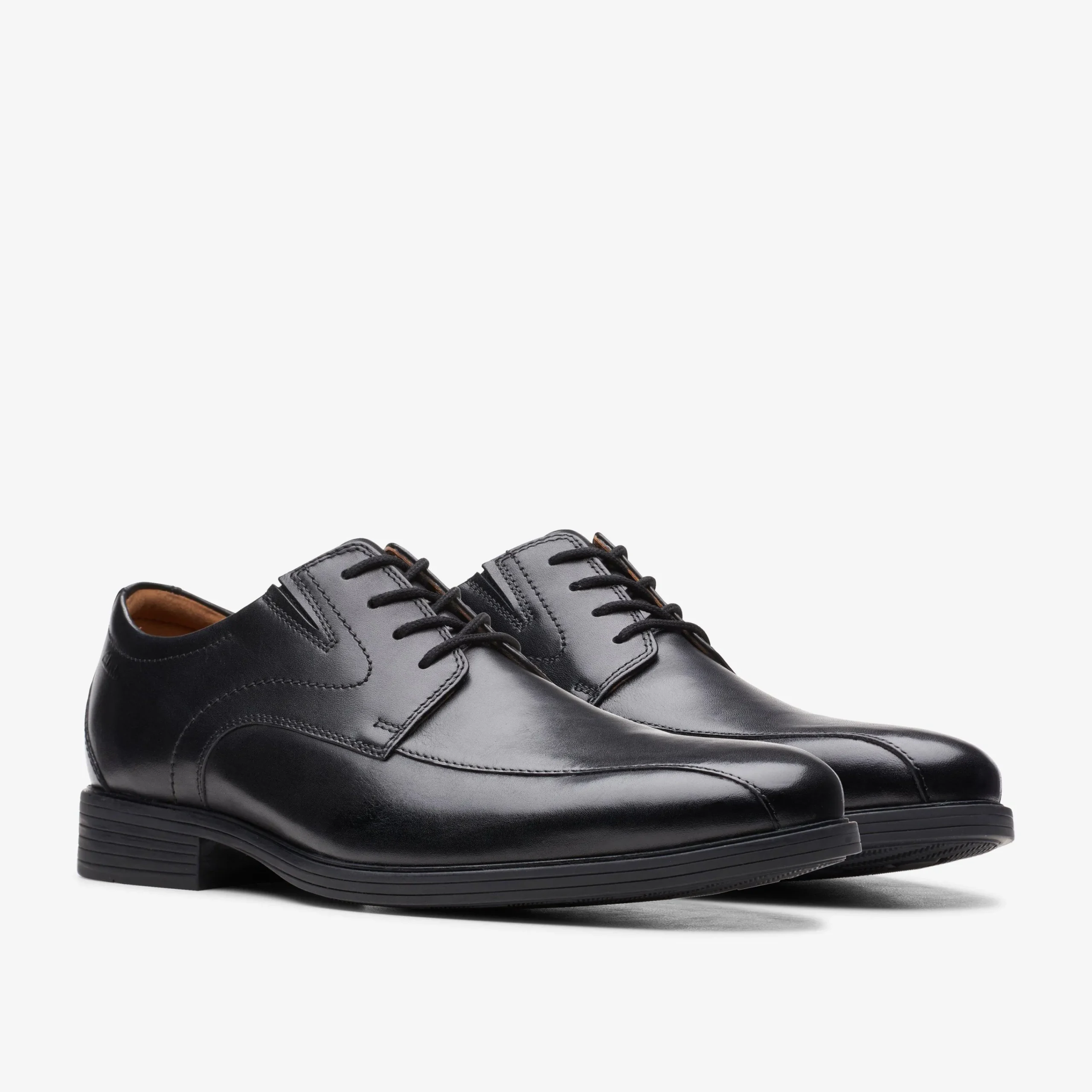 Clarks Whiddon Pace Black Leather Flash Sale